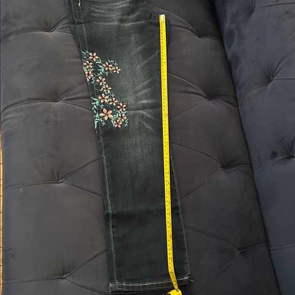 NWT Hydraulic Embellished Jeans size 9 - Picture 6 of 7